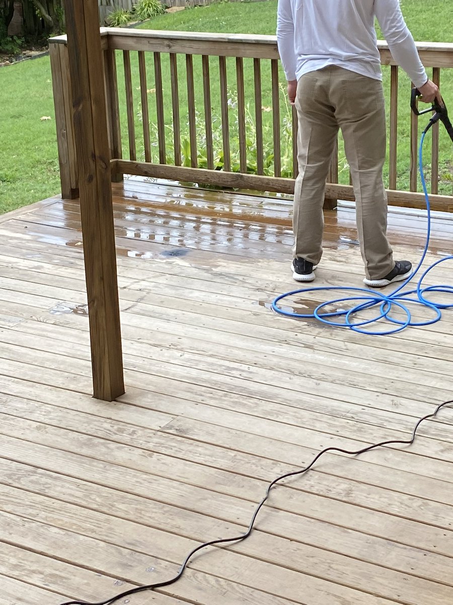 TripleW_Washing's tweet photo. Before and after. Call now to get an estimate for a better outside living🙌🏼 https://t.co/R4KtDnxCY3