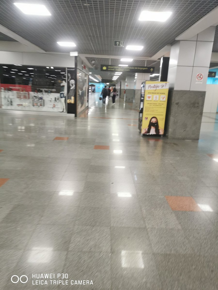 augusto74935765's tweet image. Aeroporto. Vazio