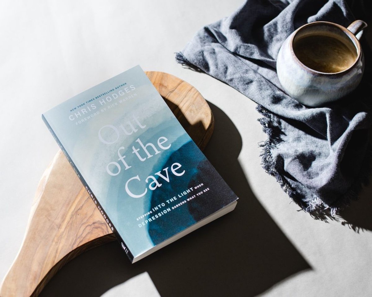 ThomasNelson's tweet photo. In #OutoftheCave, Chris Hodges uses Elijah's life to show us that everyone is susceptible to depression, even when we're walking closely with God, But we don't have to stay there, because we serve a God who meets us in the darkness.
https://t.co/v6ISHqfjj5 https://t.co/0CronXQLjB