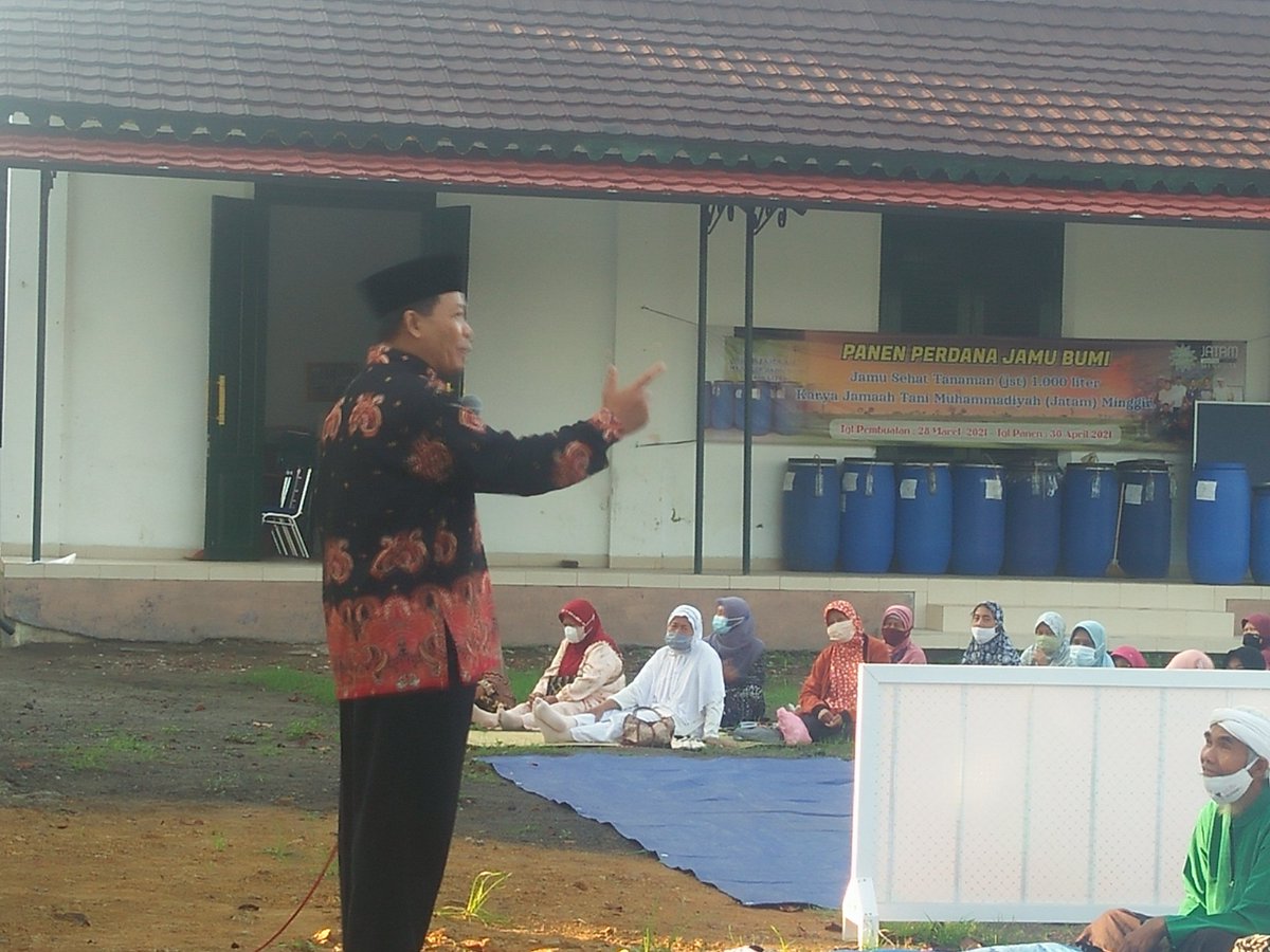 Pengajian Ahad Wage <a href="/pcmminggir/">PCM Inspiratif</a> bersama ustadz Saijan.
...
Strategi efektif dalam PPDB di AUM Sekolah Muhammadiyah

Rekaman bisa disimak : youtube.com/watch?v=IX4u0U…