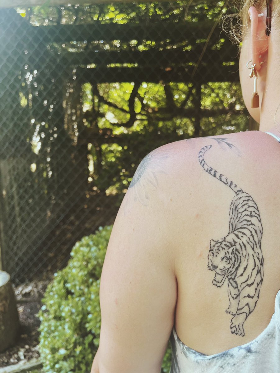 breabeckstead's tweet image. 98 :|| The year of the tiger