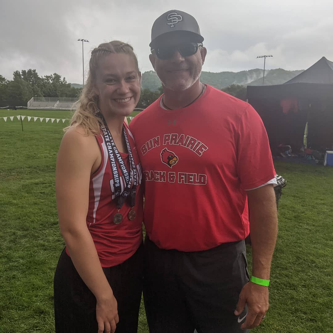 Congratulations <a href="/brookecros8y/">Brooke Crosby</a> and Coach <a href="/coopland37/">Nellie37</a>!!!
300 hurdles - 2nd
100 hurdles - 6th
<a href="/MKE_TFXC/">Milwaukee TFXC</a> bound 👍