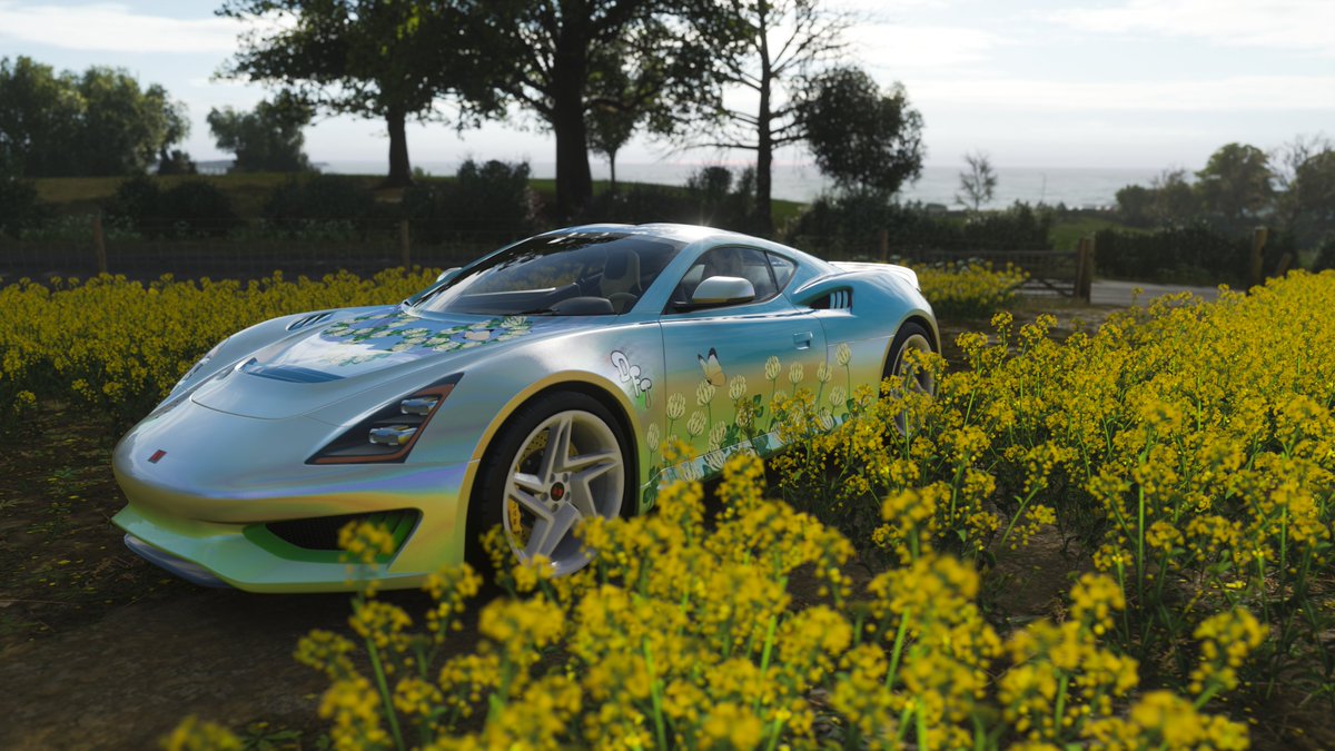 Digifantam Paint The New Car Of The Week 今週の新車をペイント 18 Saleen S1 久しぶりに新作ペイント お花の冠を車にのせちゃいました 四つ葉のクローバー がいっぱいでハッピーに Digifantam Design Happy Clover Share Code 124 035 015