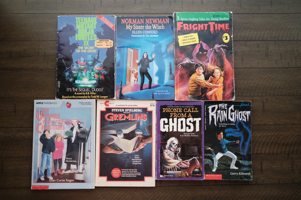 The thrift gods were good to us today. Picked up a nice little vintage horror/nostalgia book haul. It doesn’t get much better than 80s/90s YA book covers. Happy Saturday, ghouls! Hope you’re all having a fun, spooky weekend.