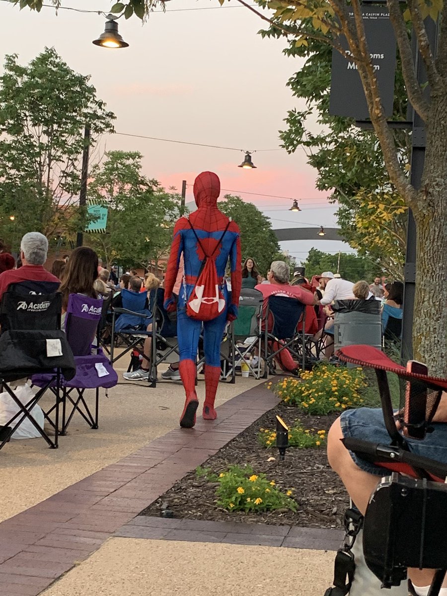 localanaclaire's tweet photo. The city of Burleson is so lucky to have it’s own friendly neighborhood Spidy watching over us &amp; making lots of kids smile🙂🕸 https://t.co/p9YUiFHopX