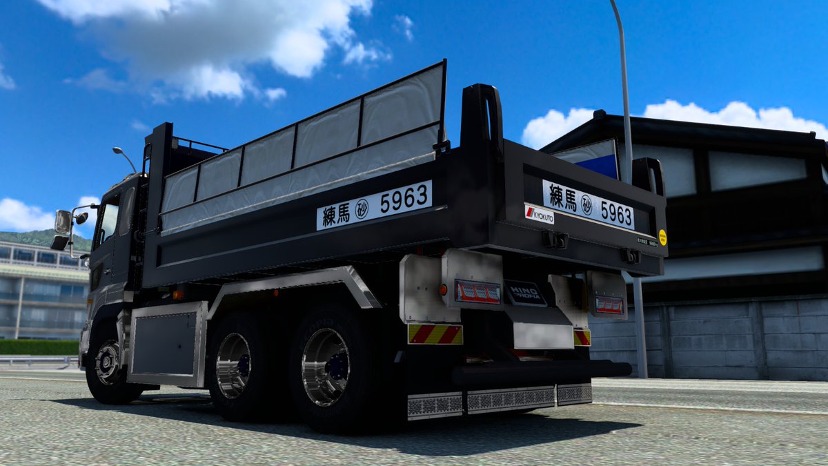 games_knt's tweet photo. だ、ダンプかっけぇ…
街で見慣れ過ぎてもはや感動
安全運転で頑張ります！
＃ETS2　＃ETS2j https://t.co/l3FcgScFhm