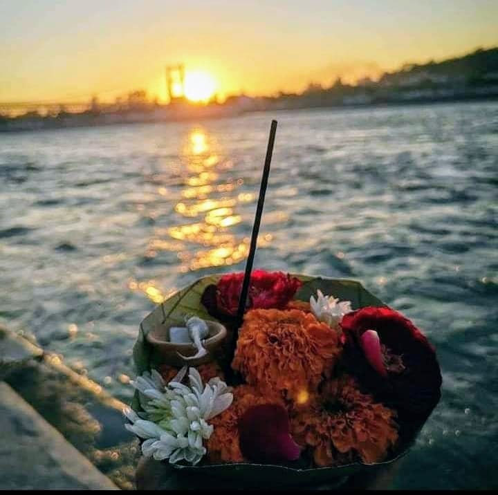 AllahabadiAkp's tweet image. जीवन का सही आनंद लेने के लिए आर्थिक स्थिति नहीं बल्कि मानसिक स्थिति अच्छी होनी चाहिए...
#lifestyle #positive