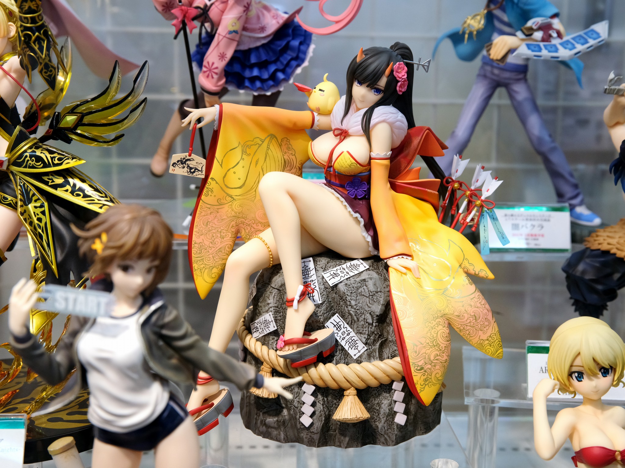 X पर フィギュア展示: 