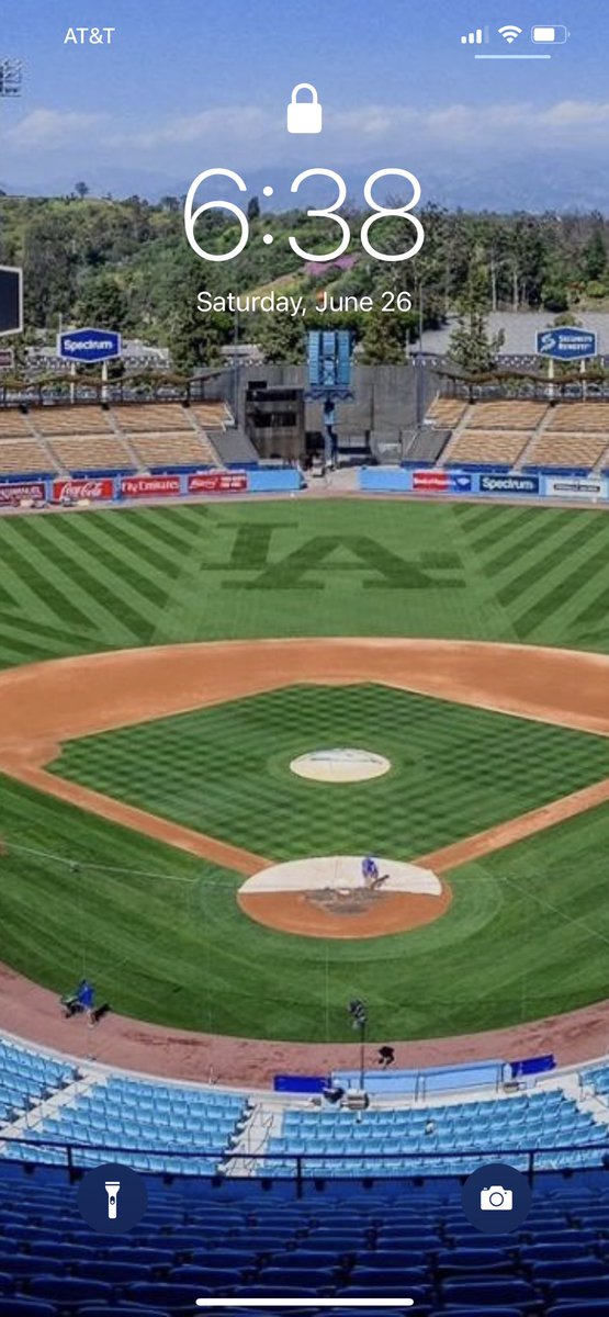 mreyna2's tweet photo. @DodgersNation Here today! 🤗💙🤍💙⚾️ https://t.co/TgbPzDltjV