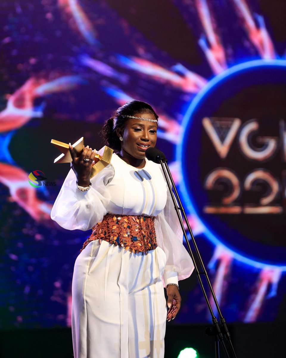 Artist of the Year (AOTY) - Diana Hamilton 

#VGMA #vGMA2021 #VGMA22 #VGMAonTV3 #VGMA21