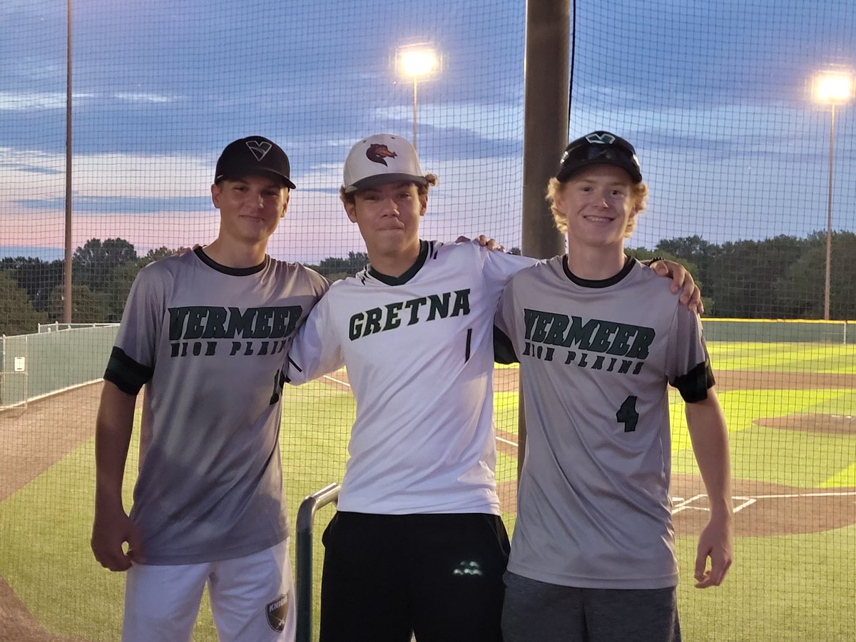 What a treat...2 LHP starting on mound @CamdenLnk and @ElijahMayers and <a href="/o_baxter11/">Owen Baxter</a> receiving. Once teammates now opponents but always #ProdigyFamily
