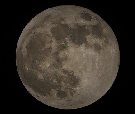 rishab_ojha's tweet photo. Full Moon #spaceporn https://t.co/x67FZkZiUk