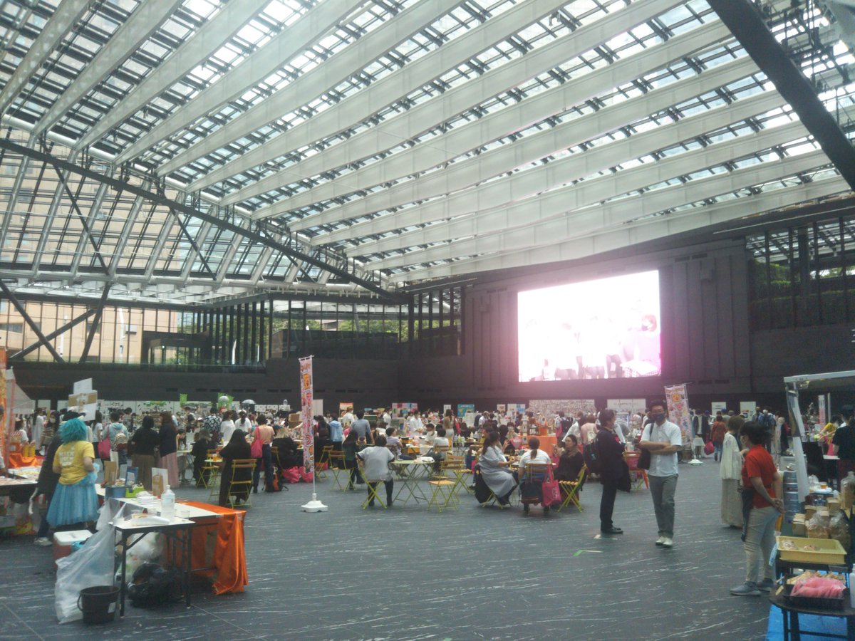 uu7Qljdw4YwFRaB's tweet photo. ネコイベント、にゃんだらけにて、
にゃんタメグランプリ最優秀賞をいただきましたー！
猫芸人として頑張るか!
#にゃんだらけ
#にゃんタメグランプリ
#ダブルエッジ https://t.co/gEZB8MppGE