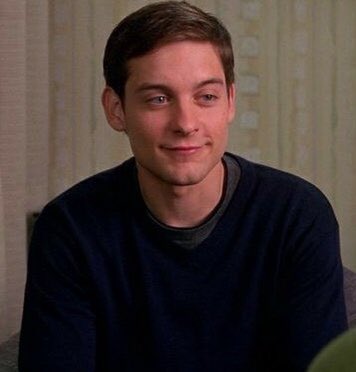 Happy Birthday Tobey Maguire one of my childhood hero    