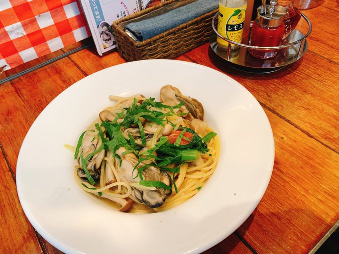 新宿のジャックポットさんに久しぶり訪問
本当に美味しいものを食べると口元が緩むよね(・∀・) ニヘラ 