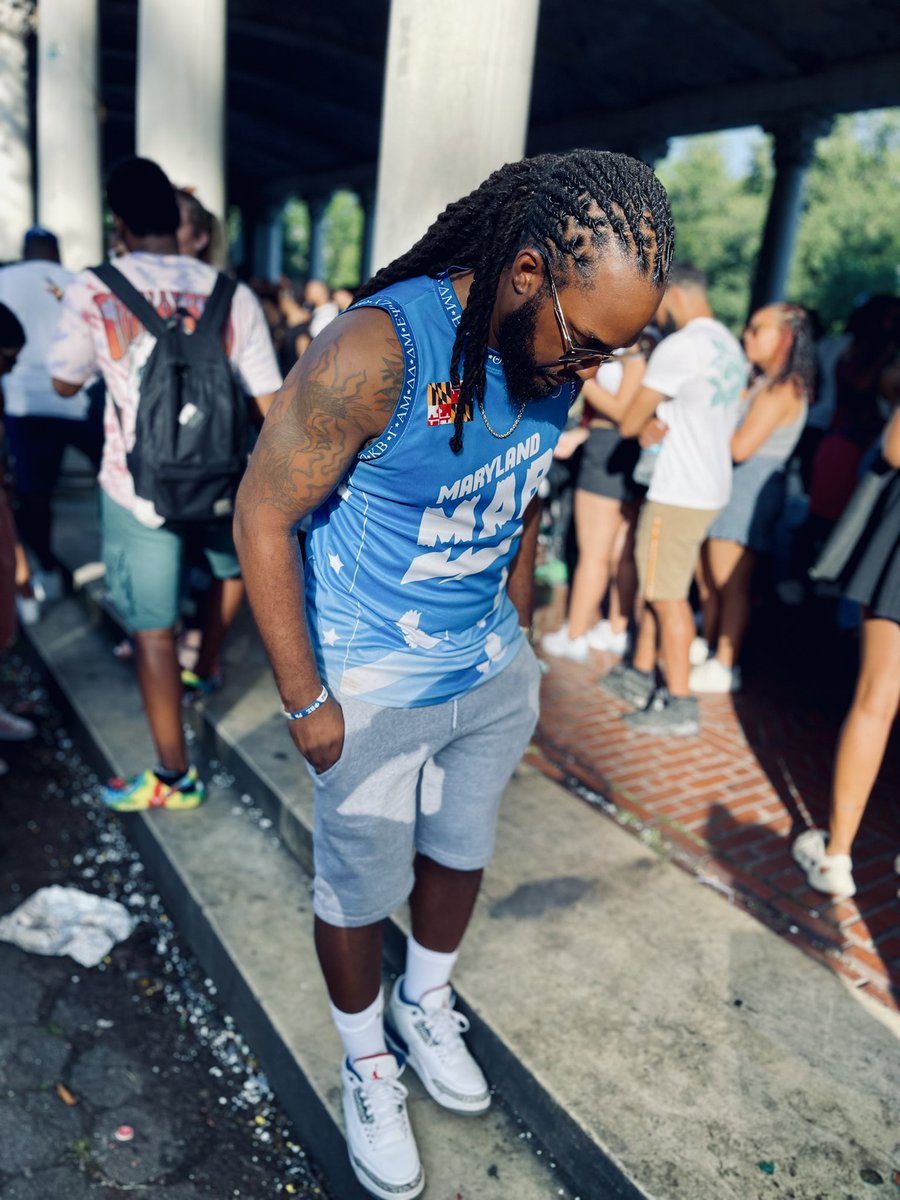isthatalex__'s tweet photo. Word to Blu York 🤘🏾🔵⚪️ #MDMAB #GAMMA #JustLiving 😎 https://t.co/rflTA6ORnn