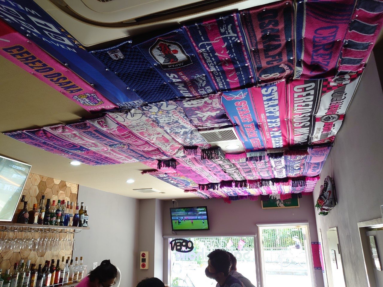 تويتر Team サポーターズ リンク على تويتر サポーターズリンクtv In Cerezo Osaka セレッソ大阪ゴール裏サポーターのご出演決定 スペイン語で桜 を意味する Cerezo その当時のゴール裏の創設者である伊庭雅浩氏 元コールリーダー土岐雅人氏 現