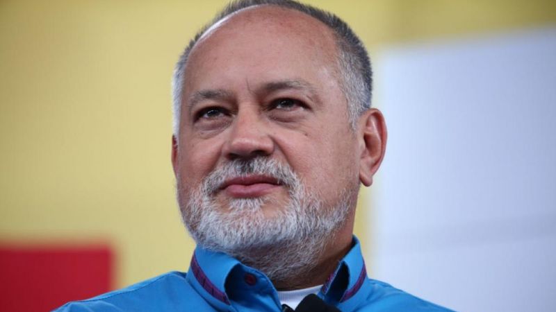 ConElMazoDando's tweet photo. Diosdado Cabello a la militancia del Psuv: ¡Que nadie se quede en su casa! https://t.co/67SKlVx7dJ  #ConCaraboboLaPatria https://t.co/4RHnQtGZLE