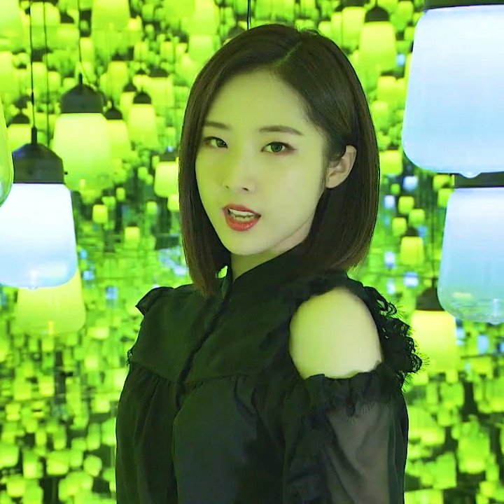 pipokin_xyz's tweet image. em butterfly a haseul tava simplesmente um espetáculo de tão linda que tava com esse cabelo