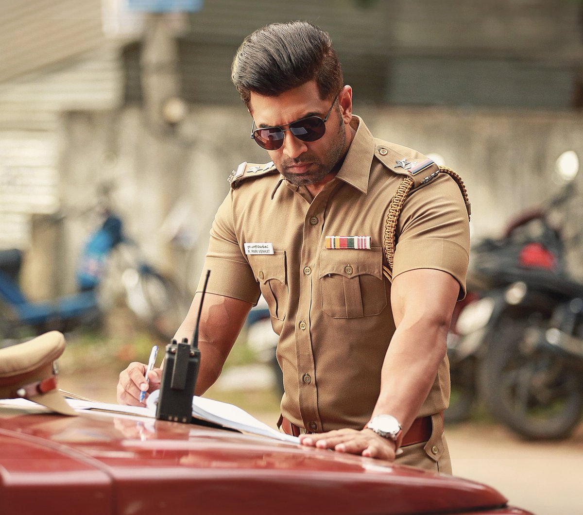 arunvijayno1's tweet photo. #Sinam is all set to meet its audience at a grand theatrical release!! 💥
With the pandemic situation easing down, #Sinam too will hit the theatres only🤞🏼.. Let's hope for a better and safer environment in the coming days..👍❤️ #SinamTheatricalRelease https://t.co/Yx83LDTo3a