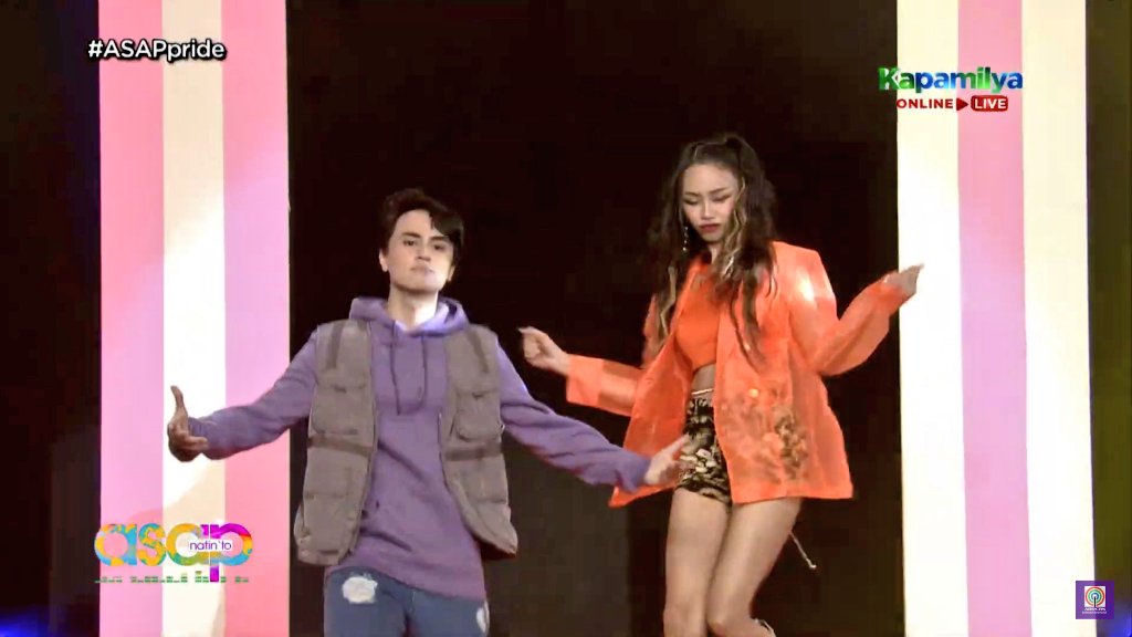 Skyrocket35's tweet photo. It's what we like. It's what we need .It's what we want. It's what we love ♥️

MAYWARD ASAPride
DIKAWALAN ASAP LAUNCH
#MayWard
#ASAPPride 

@maymayentrata07 @Barber_Edward_ https://t.co/52VaExKlhx