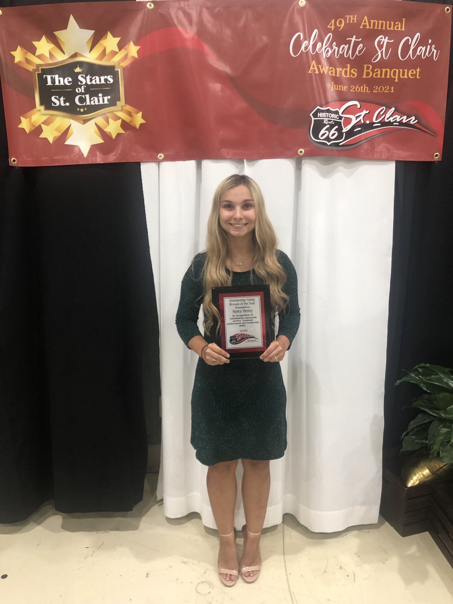 coby_henry's tweet photo. Congratulations to my daughter, Kyley Henry, for winning The 2020 Woman of the Year!!  Very proud of you!!  Love you!!! https://t.co/a8aNkoC9I3