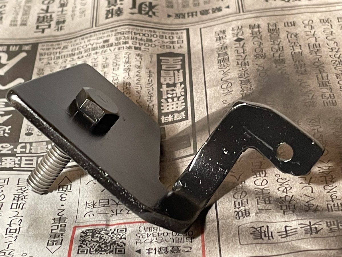 mondaijihanao's tweet photo. python型ステーを整形してエアブラシして再度取り付け、またしてもタミヤのエナメルカラーだが、ミッチャクロンしたから大丈夫でしよう。#eXs1 #電動キックボード #monorim https://t.co/6fKu033I36