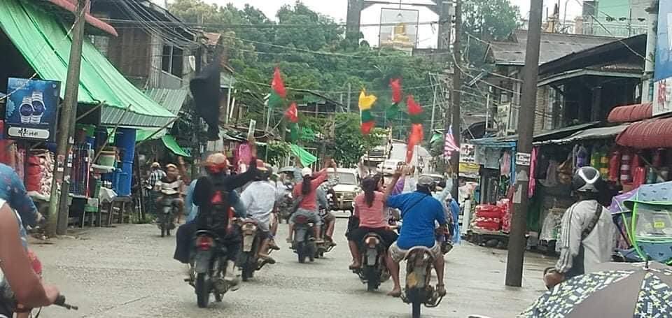 Morning Motorcycle Strike in #LoneKhin tract #Hphakant tsp on June 27. 

#WhatsHappeningInMyanmar
#June27Coup
#RecognizeNUG