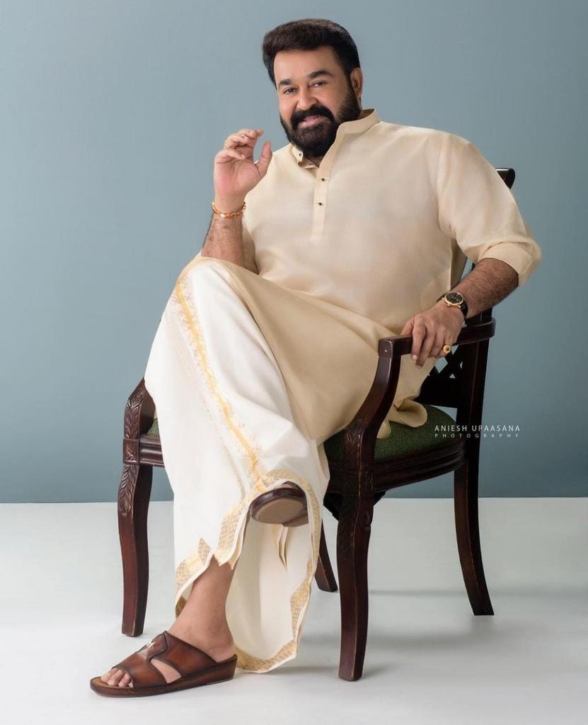 Jyoo2255's tweet photo. @Mohanlal #TheOnlyEmperor
@Mohanlal #Mohanlal
#Aaraattu #Drishyam2 https://t.co/3j1C1srbBV