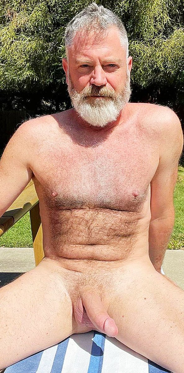 Machotes_LMM's tweet photo. FOTO #desnudo
#maduro #joven #solo #conbarba
#velludo #fornido #fibrado #pezones 
#moreno #canoso #huevazos #pollon https://t.co/WDCGpOfsXl