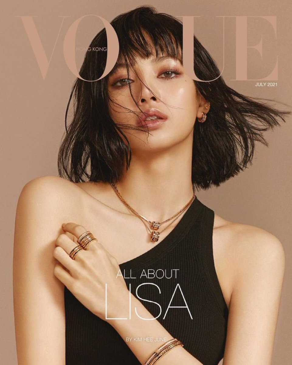 TeamLisaPH's tweet photo. Let’s TREND! 

RT and Reply the tag to win 1 LISA VOGUE HK Magazine! 
Bring it to top 1 PH trends and we’ll do another Giveaway. 

ALL ABOUT LISA
#LISAforVogueHK https://t.co/2Q50W7wyQ5