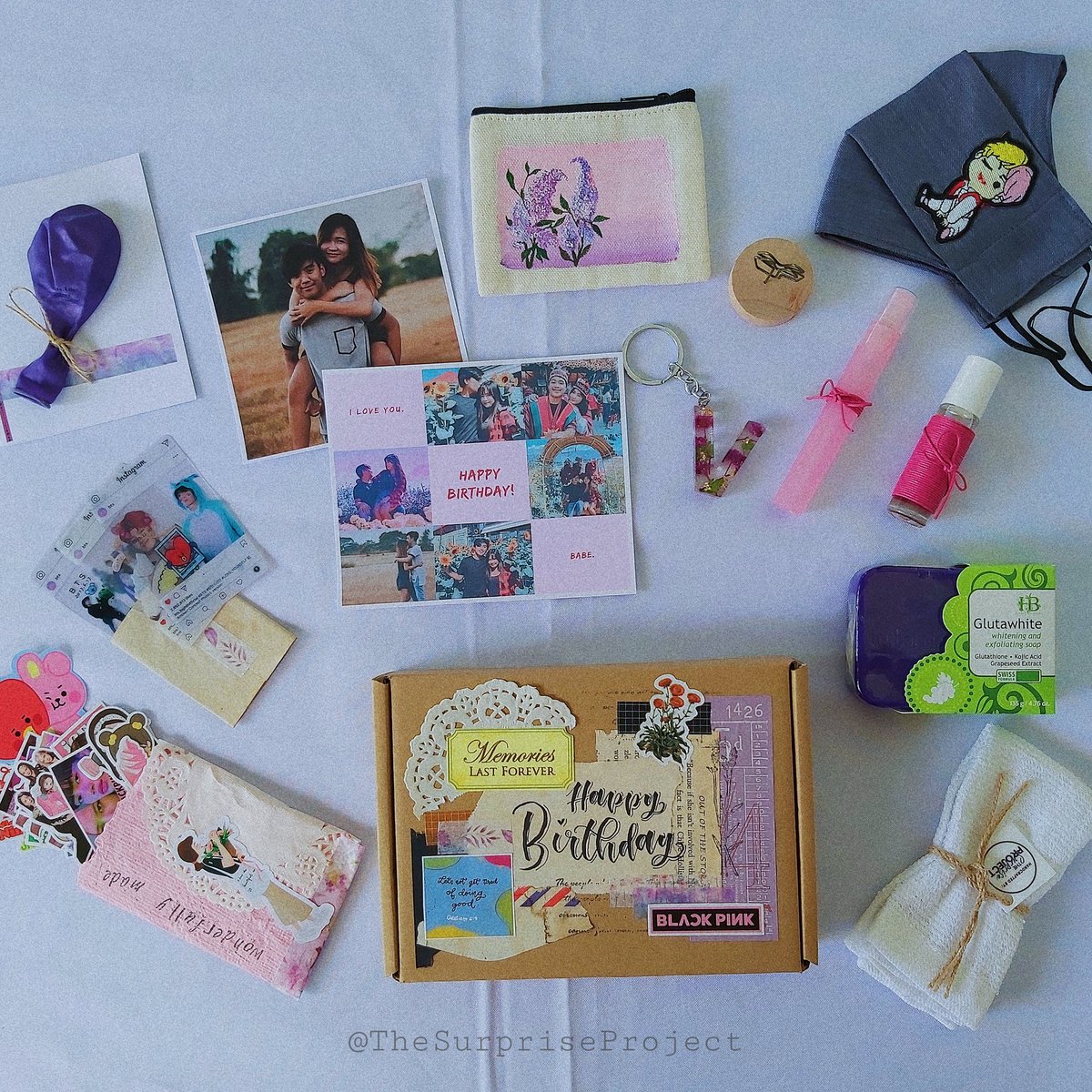 fiidess's tweet photo. I'm so kilig na maging part ng isang birthday surprise ang aming Majika Box. 🧚♀️
Maraming salamat! 💙
#majikabox #handcrafted #personalizedgift #customizedgift #fvpph #handmadewithlove #BTS #BlackPink #resinart #handpaintedcanvas #calligraphyph #surprise #project https://t.co/cuxNVroPVf
