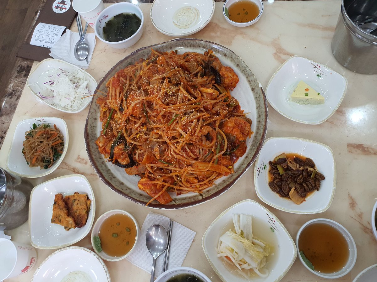 moonlight729's tweet image. 올만에 #허육도

아침에 땡볕에 들깨모 심고 
느므 고생했다.
밥 먹고 장보고 드가야지...