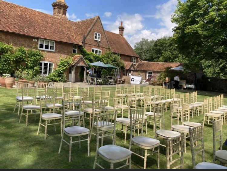 We’re back! Two #weddings and a party yesterday and another today. Picture from one in Aylesbury but we were also at <a href="/CanonteignFall/">Canonteign Falls</a> Devon and in Worcestershire. Today we play at the beautiful <a href="/eastingtonpark/">@eastingtonpark</a> in Gloucestershire