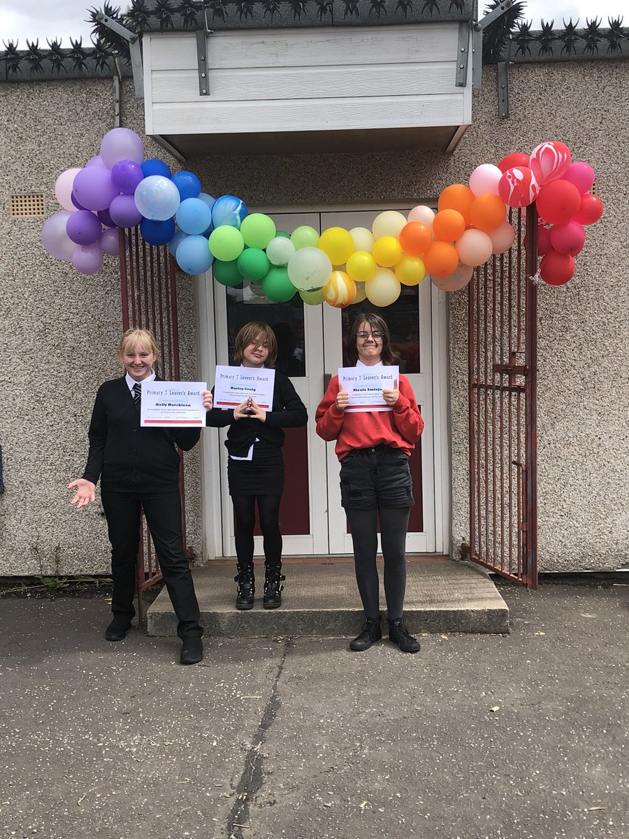 Miss Lynch tweet media