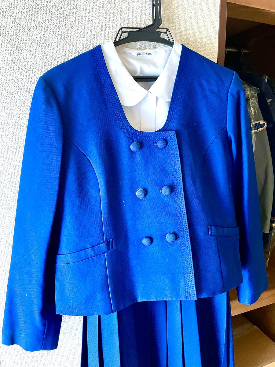我が制服保存センターの所蔵品を少し紹介致しましょう。 初公開！入手