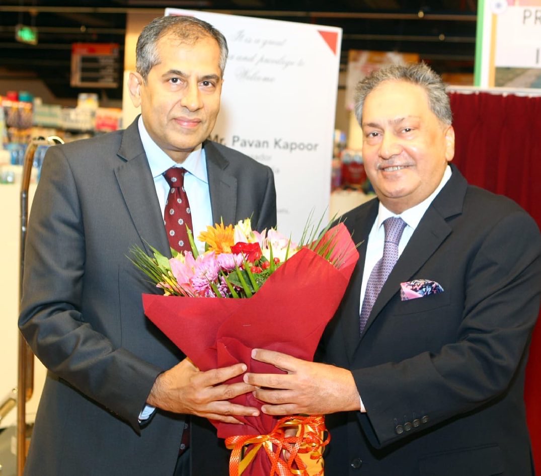 Indian Ambassador to the UAE H.E. Pavan Kapoor visited AlMaya Supermarket in #Dubai today with Mr. Kamal Vachani, Group Director & Partner #AlMayaGroup / India is one of the leading trading partners of the UAE & there’s a huge potential to enhance economic relations between them.