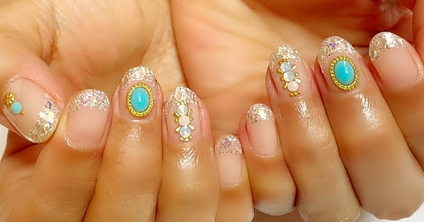 ガラスフレンチネイル