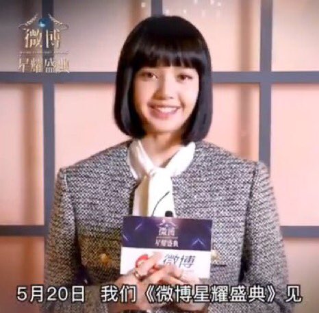 LILIES_STREAM's tweet photo. atleast you tried 🤣😭 can she be cuter. She really thought we won’t notice 😭 

ALL ABOUT LISA
#LISAforVogueHK https://t.co/XmnICkHTlx