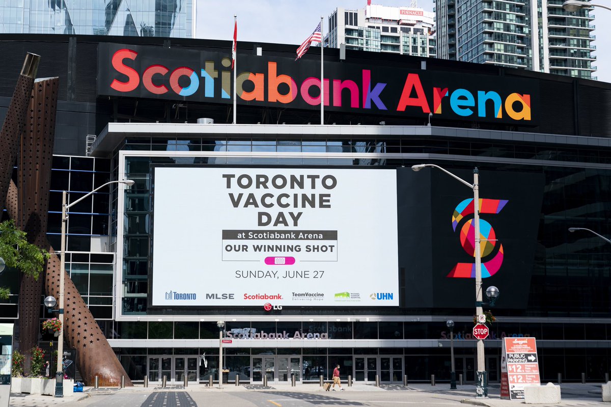 Time for tip off! DOORS ARE OPEN at <a href="/ScotiabankArena/">Scotiabank Arena</a> for #TorontoVaccineDay to the 25,000 sports fans getting vaccinated at the home of the <a href="/Raptors/">Toronto Raptors</a> and <a href="/MapleLeafs/">Toronto Maple Leafs</a>. It’s Our Winning Shot! Info about accessibility, parking and free transit: toronto.ca/home/covid-19/…