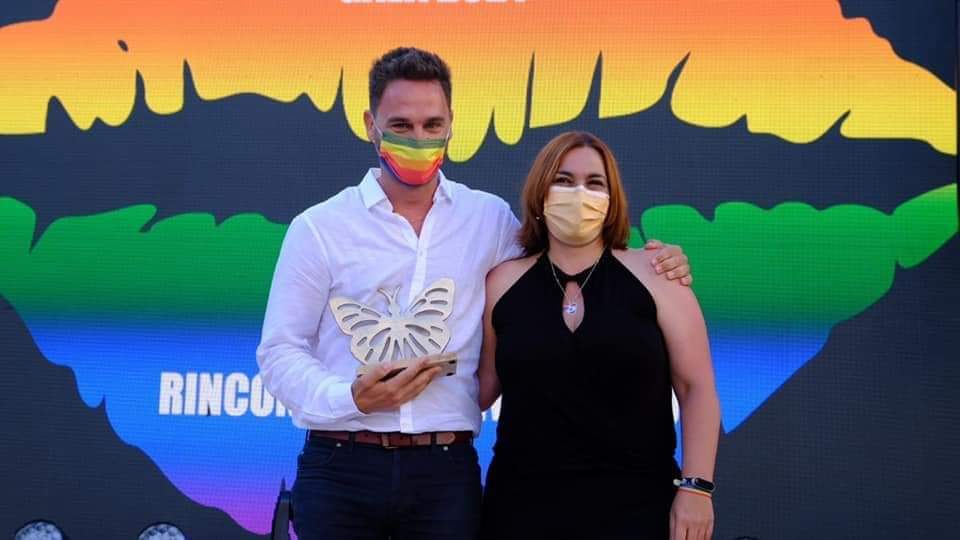 PabloWessling's tweet photo. Premio "Rincón por la Diversidad" por #TresChicosBuenos 🥰🥰🥰 https://t.co/0P9NYfblu6