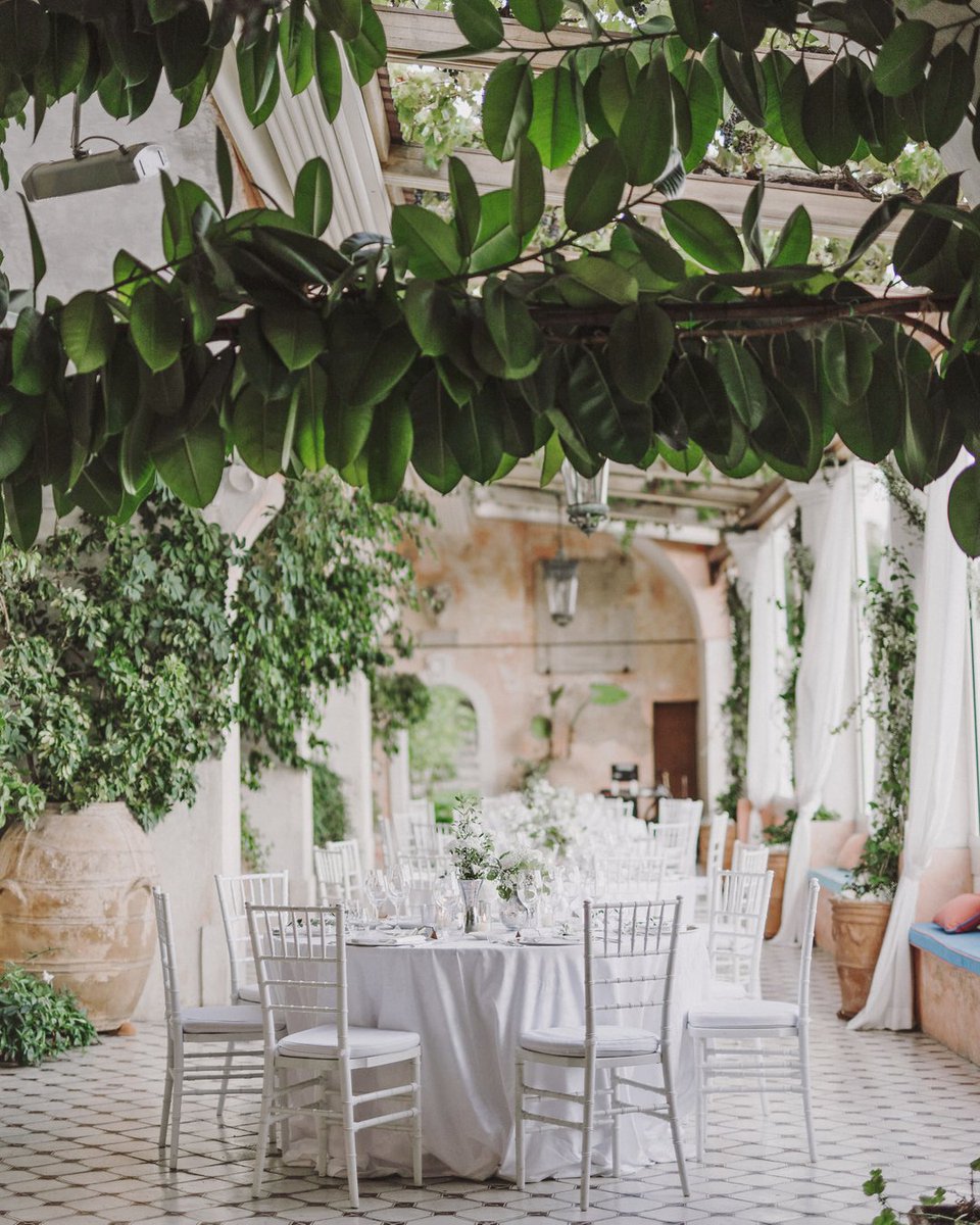 Under an Italian pergola...

#weddingitaly #weddingit #destinationweddings #italianweddings