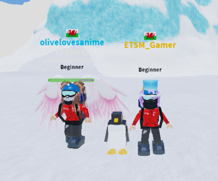 Throwback to when me and my friend Olivia went an Antarctica for the first time🐧❄️