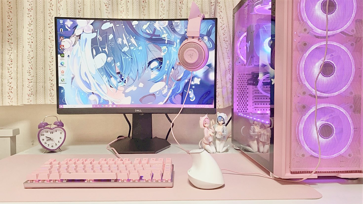 ピンクのかわいいゲーミングPC ピンクのかわいいゲーミングPC 小型でかわいいゲーミングPC