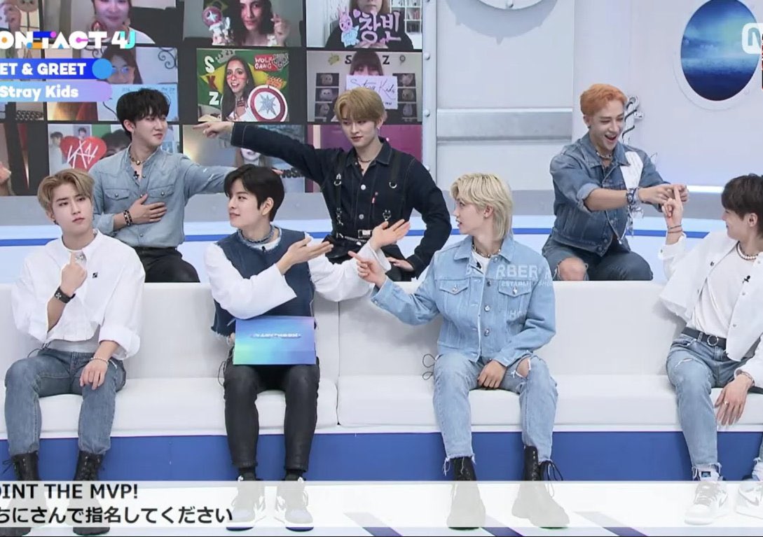 hwangsamericano's tweet photo. EVERYONE POINTED AT THE OTHER MEMBERS WHEN ASKED ABOUT WHO THE MVP IS AND THEN THERES HAN JISUNG 😭🥺 https://t.co/2fQlKP0eig