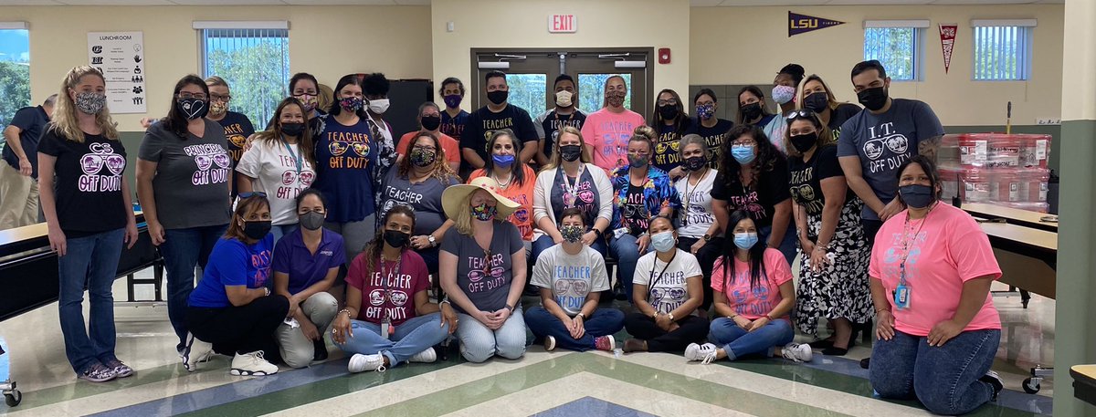 CSUSAhq's tweet photo. Staff from @RCSBoggyCreek showing their appreciation & support. #CSUSAPround #2021 #ThankYouParents https://t.co/kGoH8ZNsaL