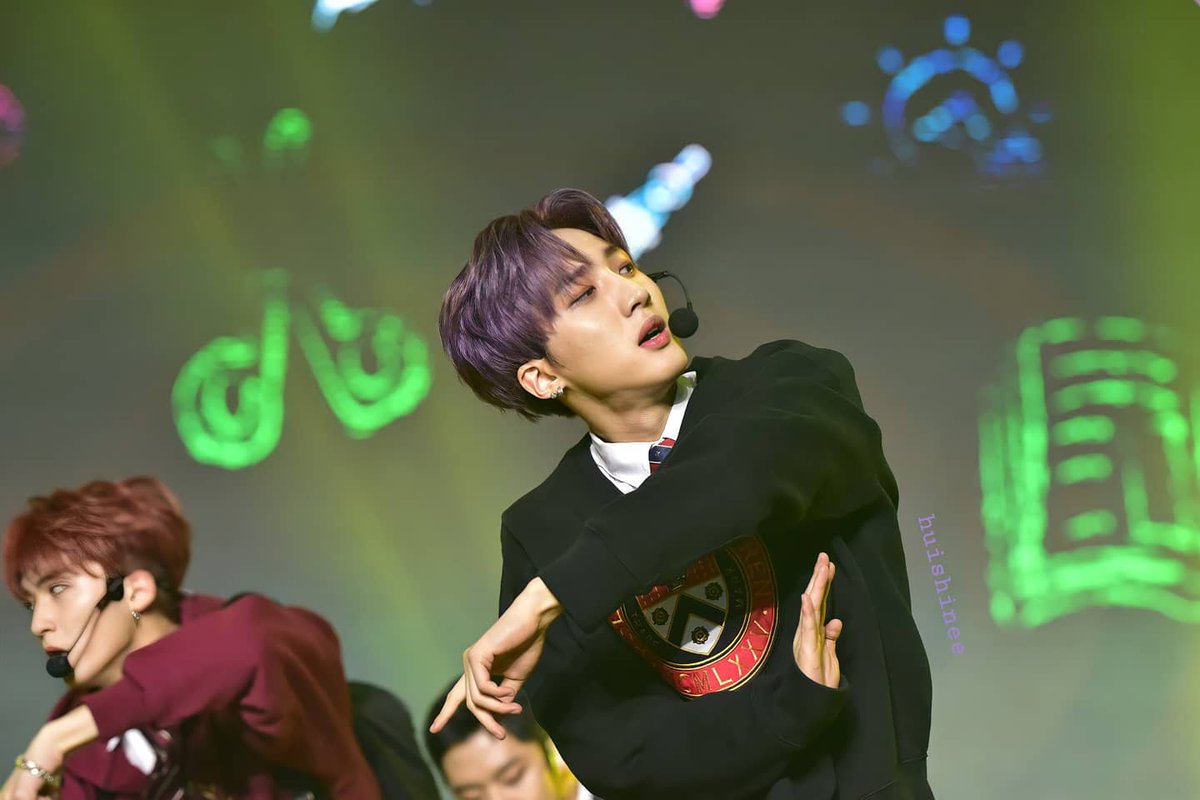 huishinee1's tweet photo. 우리 #후이  보고 싶다❤❤
#우주의자랑_후이야_잘다녀와 #D_508⭐ https://t.co/qyHvx2kTel