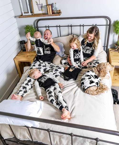 Twinning with your doggies? Why not, right? I know dog lovers consider their pets as part of their families. I wouldn't be surprised to see some of them enjoying these pajama collections with their pets chikabits.com/2021/06/twinni… #pajamas #doggiematchingpajamas