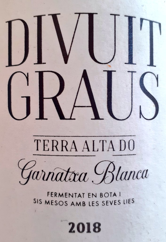 Fent els honors al #DivuitGraus 2018 227/632 del iaio Pepe Vicens Pallarès de Ca Musica, cortesia de <a href="/CarmeVicens/">Carme Vicens</a>. 632 ampolles plenes d'estima i agraïment. #GatnatxaBlanca fermentat en bota i sis mesos amb les seves lies. Un privilegi. #TerraAltaDO #vins <a href="/CJosepVicens/">Celler Josep Vicens</a> #Gandesa