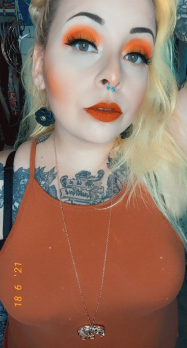 Signed a contract with PornHub today! So excited. #adultwork #contentcreation #contentseller #secretseller<a href="/tag/porn"class="tags"><span>#porn</span></a><a href="/tag/femdom"class="tags"><span>#femdom</span></a><a href="/tag/feet"class="tags"><span>#feet</span></a><a href="/tag/official"class="tags"><span>#official</span></a><a href="/tag/money"class="tags"><span>#money</span></a><a href="/tag/camgirl"class="tags"><span>#camgirl</span></a>